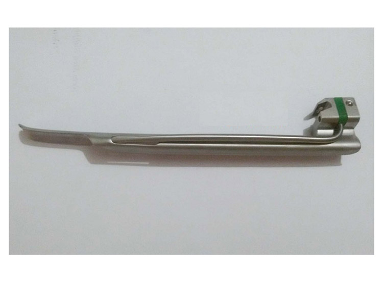 Miller Fiber Optic Laryngoscope Blade #3 for Effective Intubation