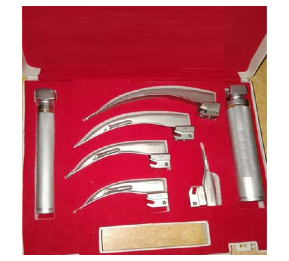 Conventional Macintosh Laryngoscope Set with 5 Blades & 2 Handles